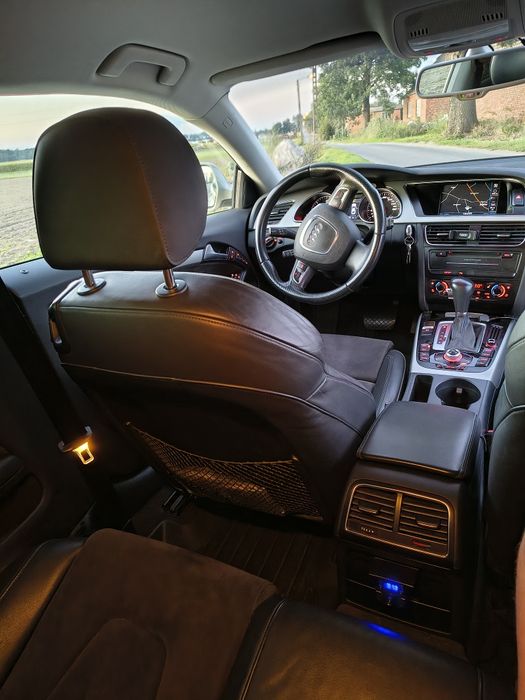 Audi A5 quattro coupe