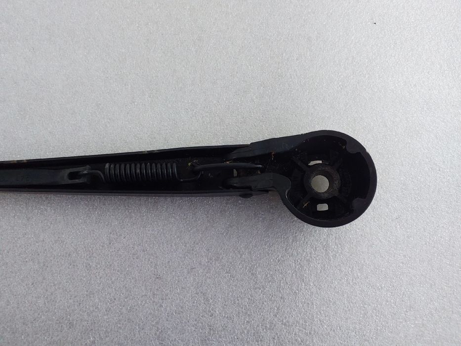 Haste / braço de escova limpa vidros trás AUDI A3 (8L1)