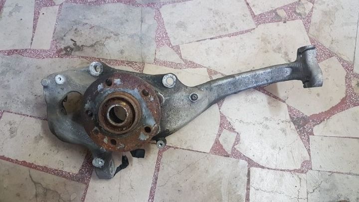 zwrotnica prawa prawy przód prawa przednia audi a4 b8 a5