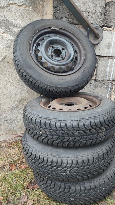 Opony + stalówki ×4 zimowe jak nowe 2020 Dębica 155/80r13 4 × 100