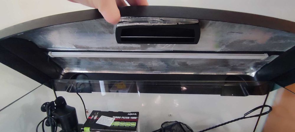 Продам акваріум на 110л з тумбою та обладнанням (стан нового)