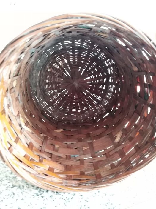 Cesto de verga(está como novo)