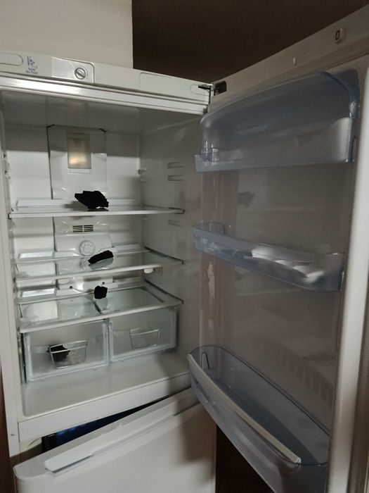 Frigorífico combinado Indesit - Distrito Coimbra