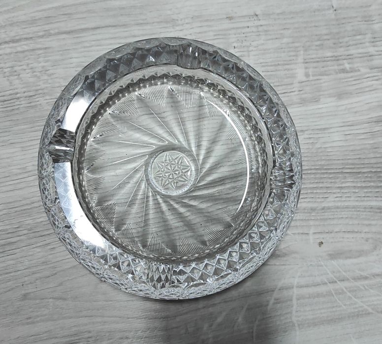 Popielniczka z krtształu cięzka 18 cm