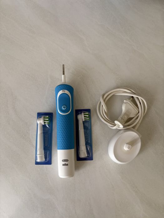 електрична зубна щітка Braun Oral-B
