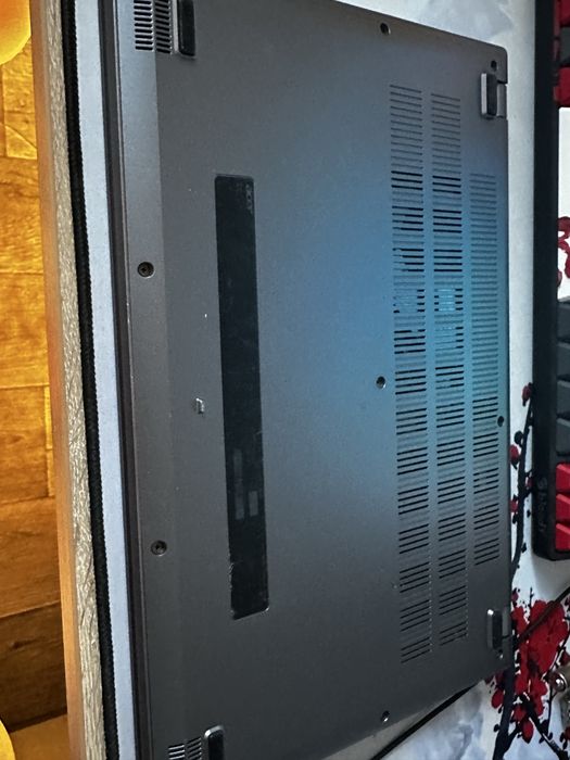 В идеальном состоянии Acer Aspire 5 A515-48M-R7T4