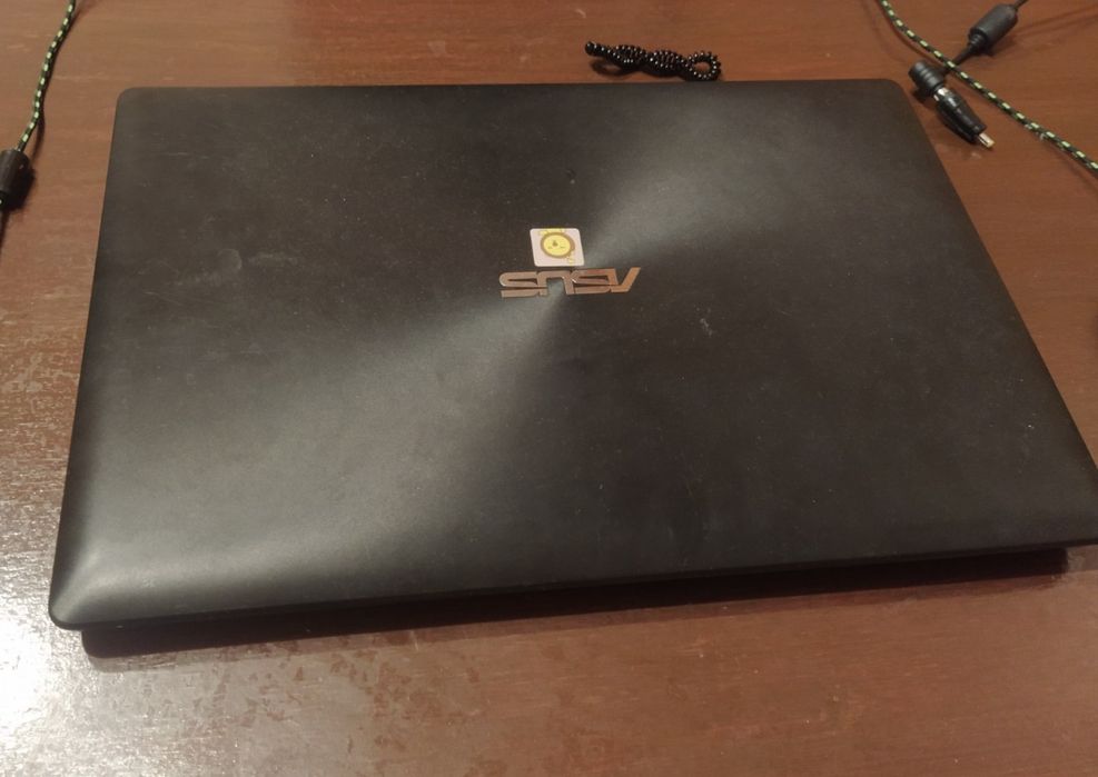 Ноутбук ASUS/SSD 128/ 4gb/ Офісний ноутбук для навчання, та роботи.