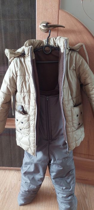 Зимовий костюм на дівчинку