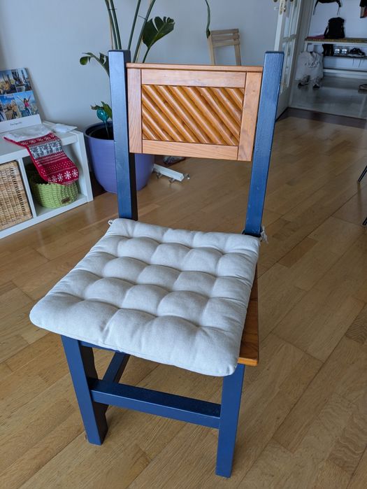 2 cadeiras de madeira maciça restauradas