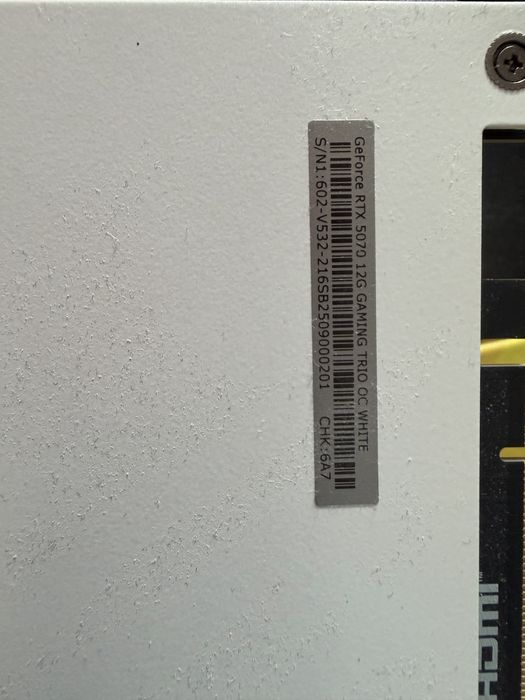 Rtx 5070 12g gaming trio oc white