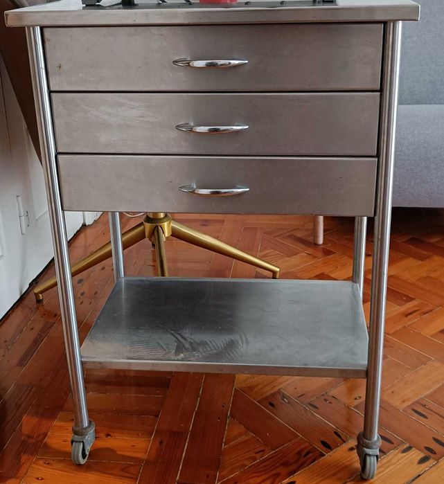 Mesa de arrumação