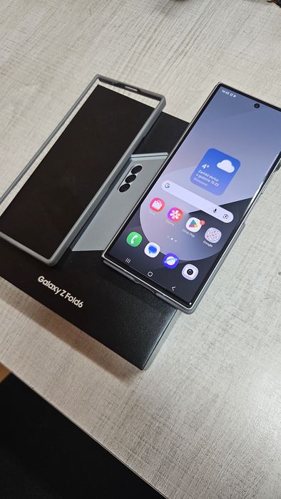 Samsung Galaxy Z FOLD6 ( GWARANCJA)