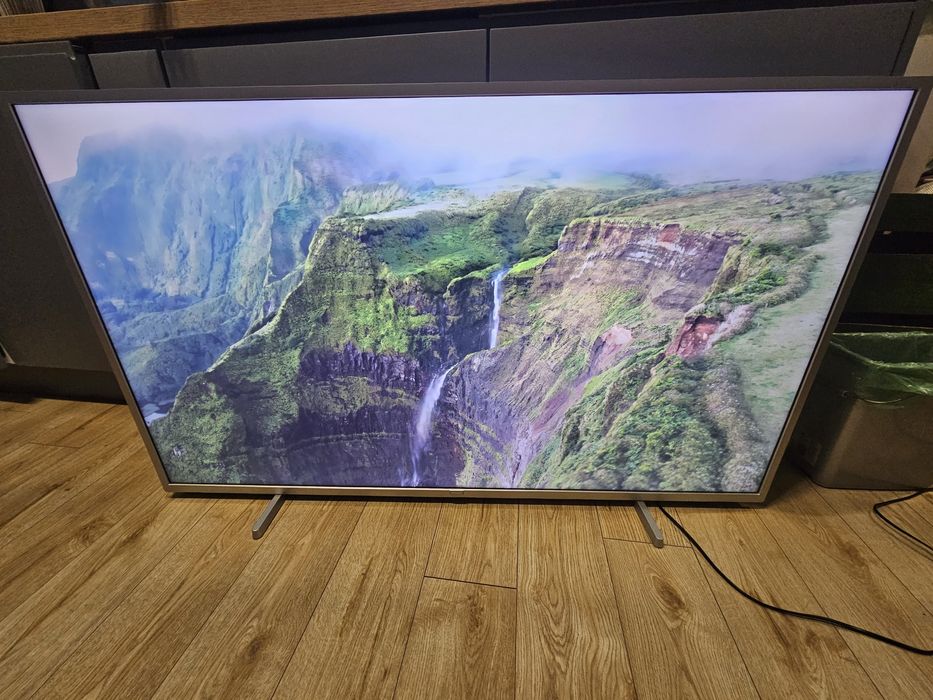Ultra cienki  Telewizor  philips 55'' HDR PREMIUM,  DVB-T2