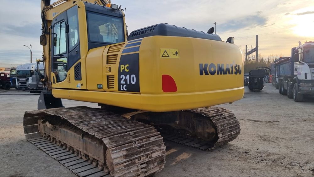 Экскаватор Komatsu PC 210 LC , 2012 г , гус 90 см