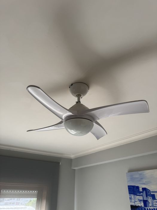 2 ventiladores com luz