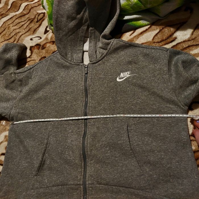 Кофта на молнии "NIKE" 10-12лет