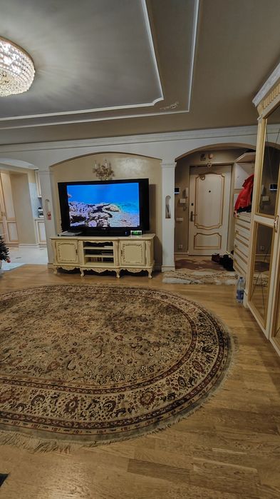 Шикарна квартира на проспекту Миру!