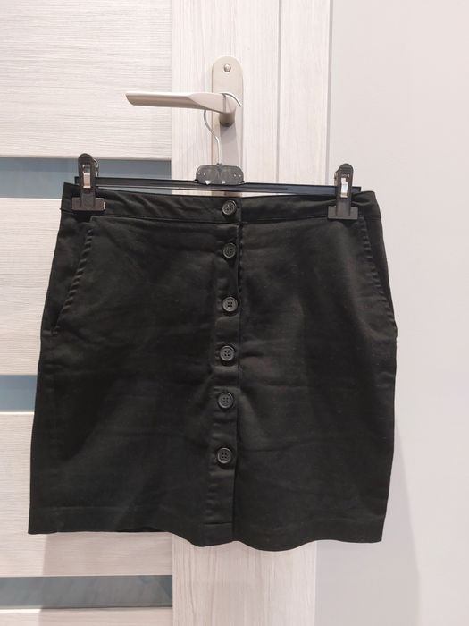 Spódniczka z guzikami