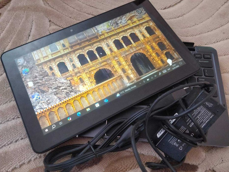 Планшетный компьютер трансформер Dell Latitude 5179