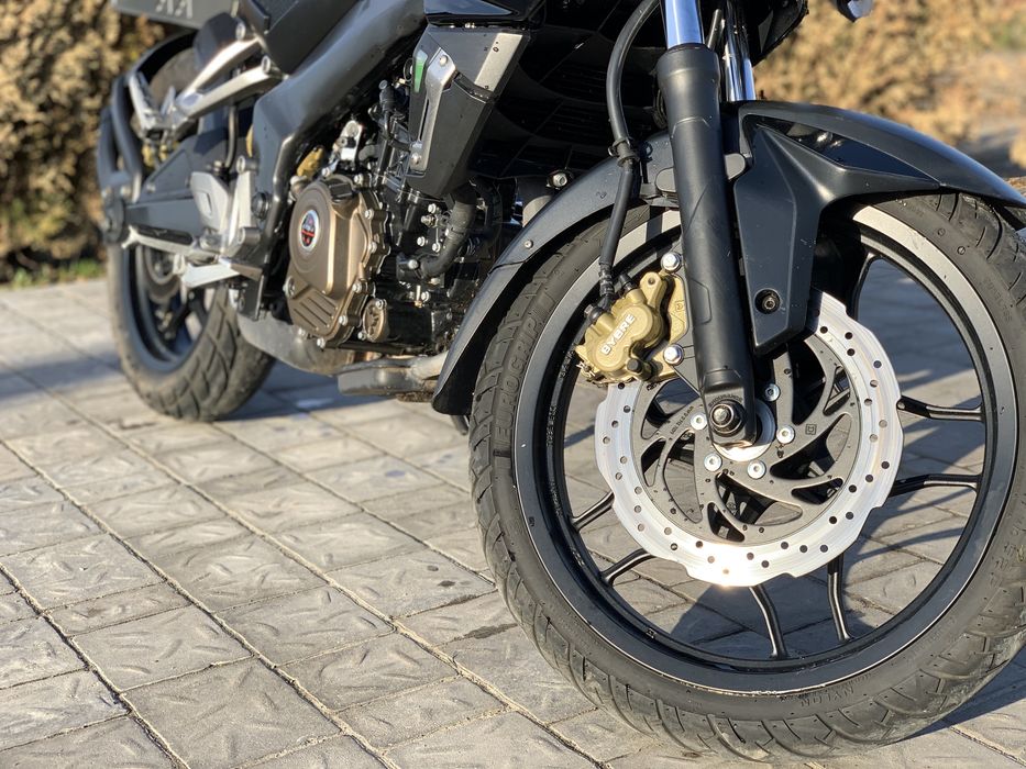 Продається мотоцикл Bajaj Pulsar NS 200