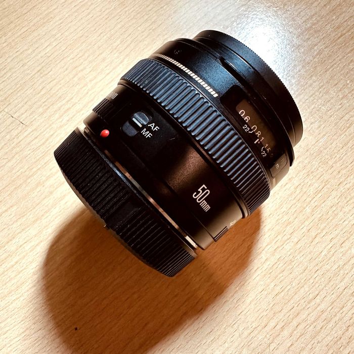 Lente EF Canon 50mm f/1.4 - Com UV Filter