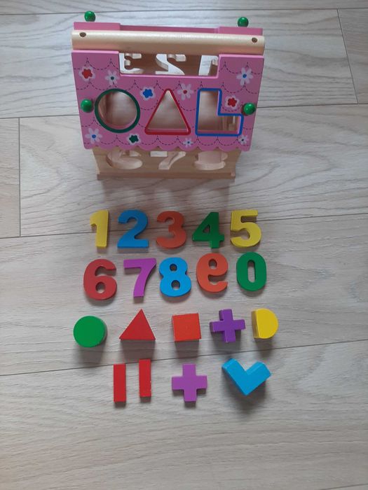 Sorter drewniany domek