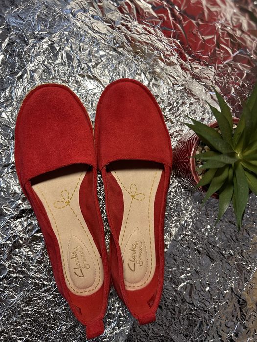 НОВІ замшеві жіночі мокасини Clarks 38р
