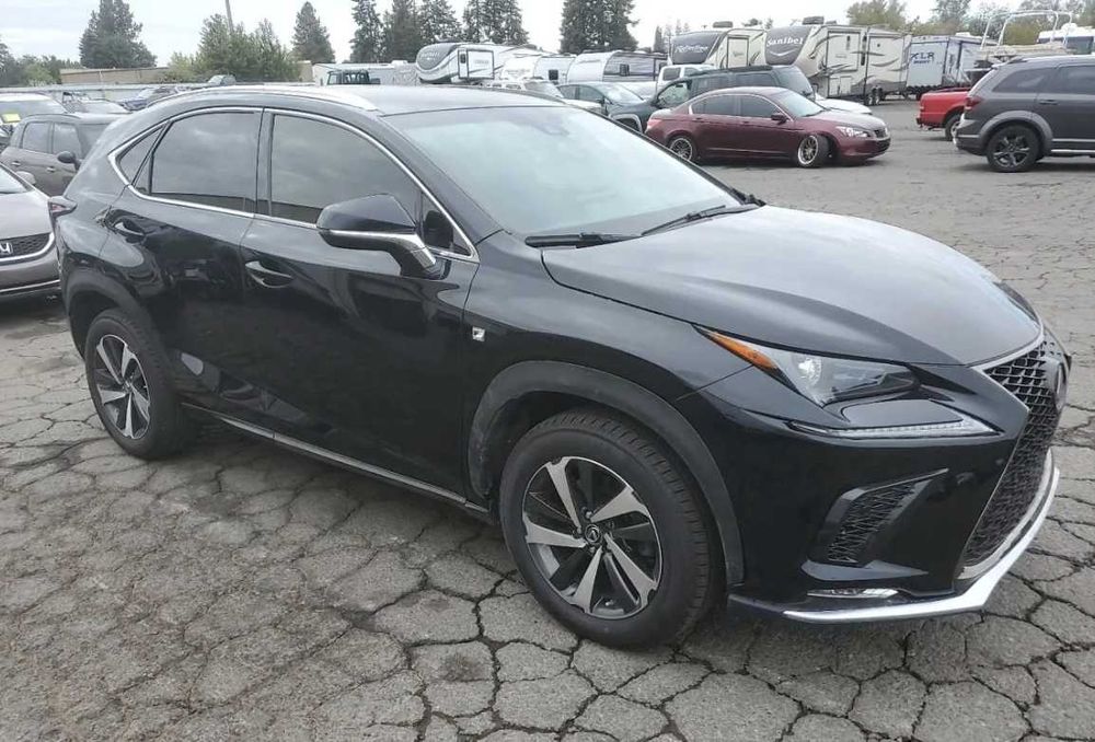 Разборка Lexus NX бампер комплектний