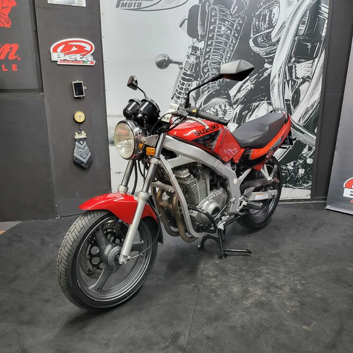 Suzuki gs 500 E