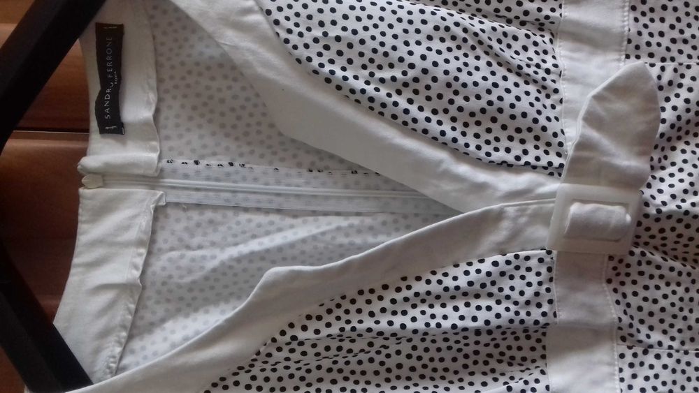 Платье нарядное белое в черный горошек и черное в белый горошек