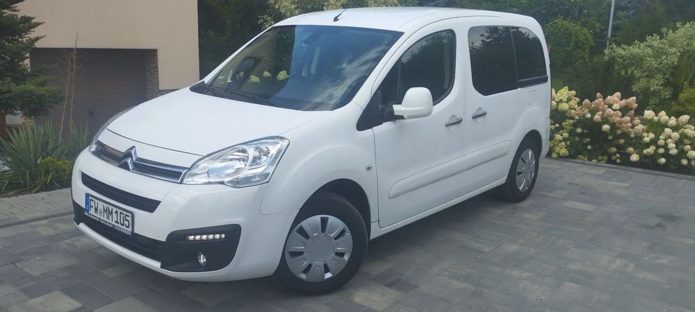 Citroën Berlingo Bezwypadkowy orginalny lakier