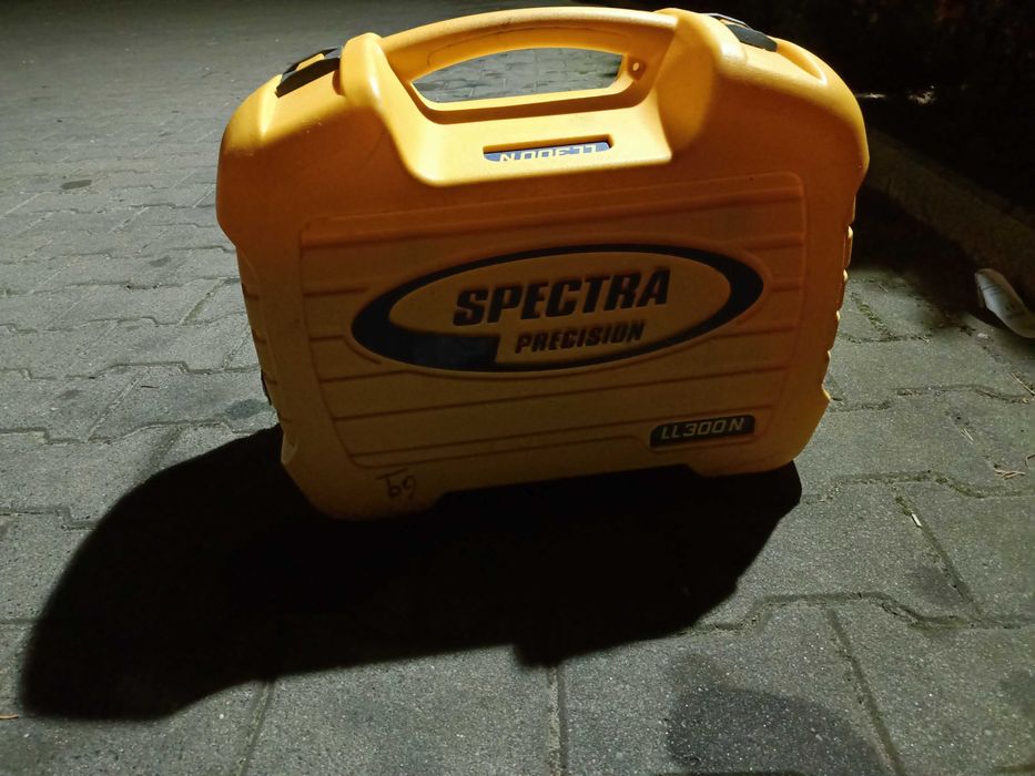 Niwelator spektra LL300N Plus HL450