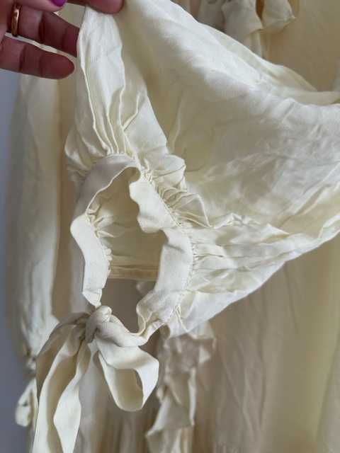 vestido comprido de folhos