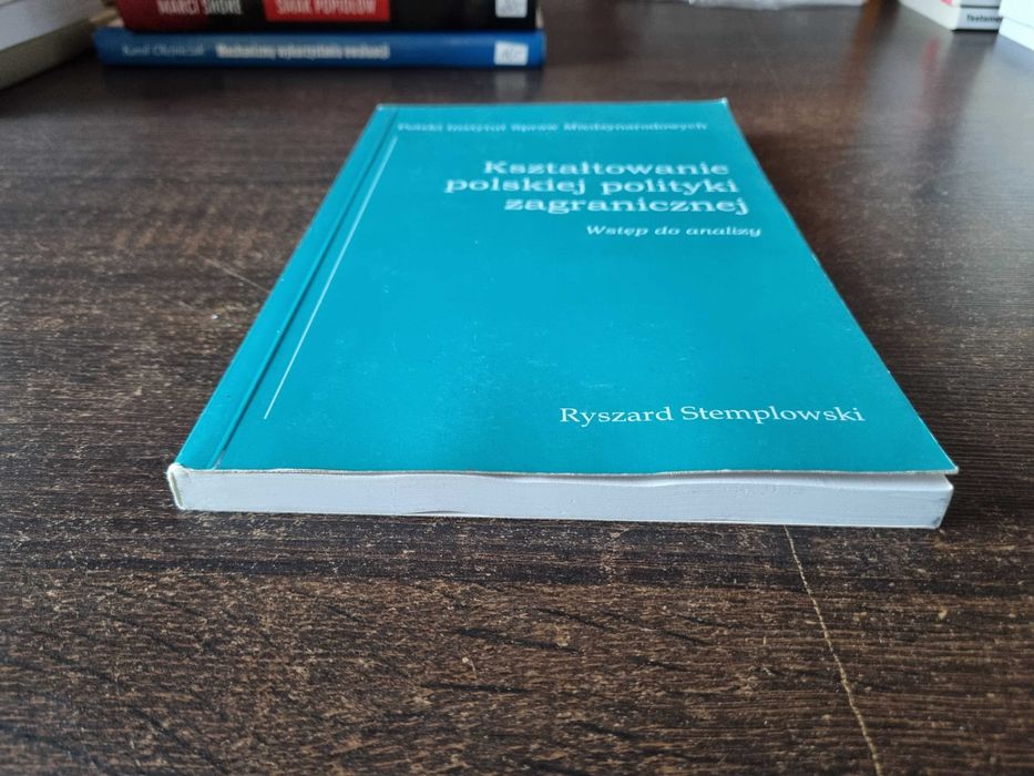 Kształtowanie polskiej polityki zagranicznej Stemplowski