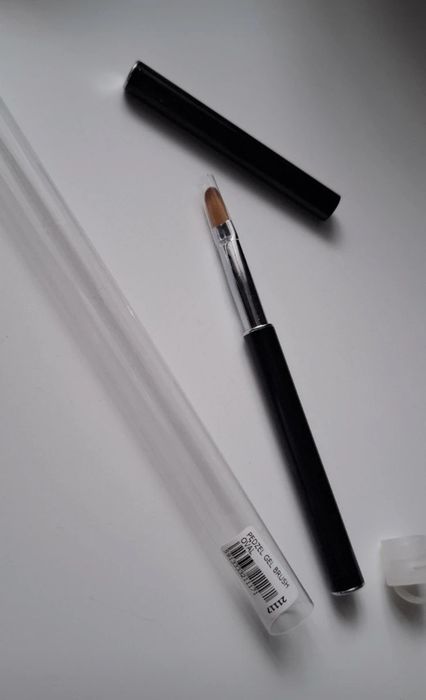 Pędzel Elarto Gel Brush Oval nowy