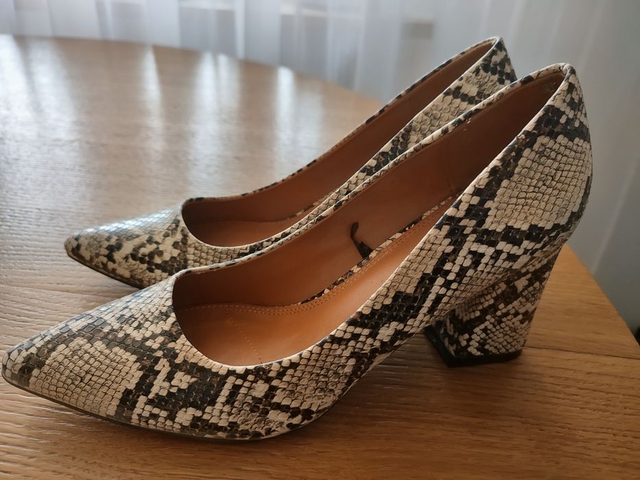 Buty czułenka Reserved