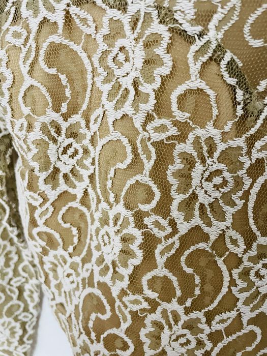 Blusa lindissima como nova toda bordada