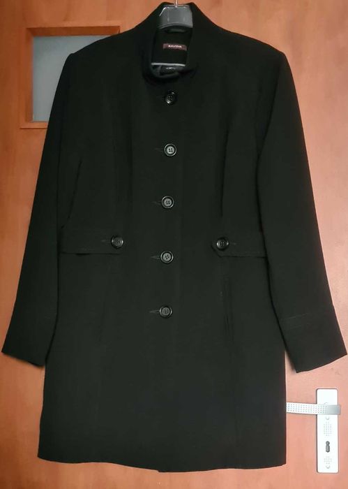 Savoir czarny cienki elegancki płaszcz,trencz roz 46