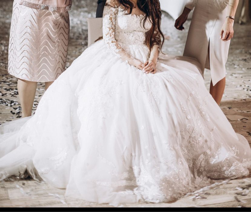 Весільне плаття