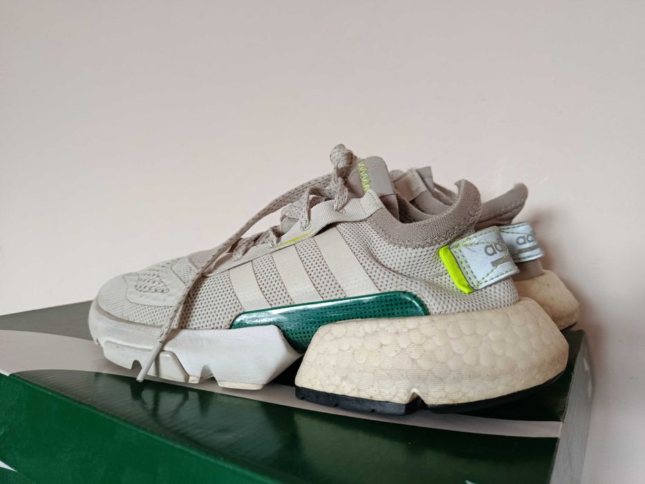 Адідас жіночі кросівки Adidas Originals
