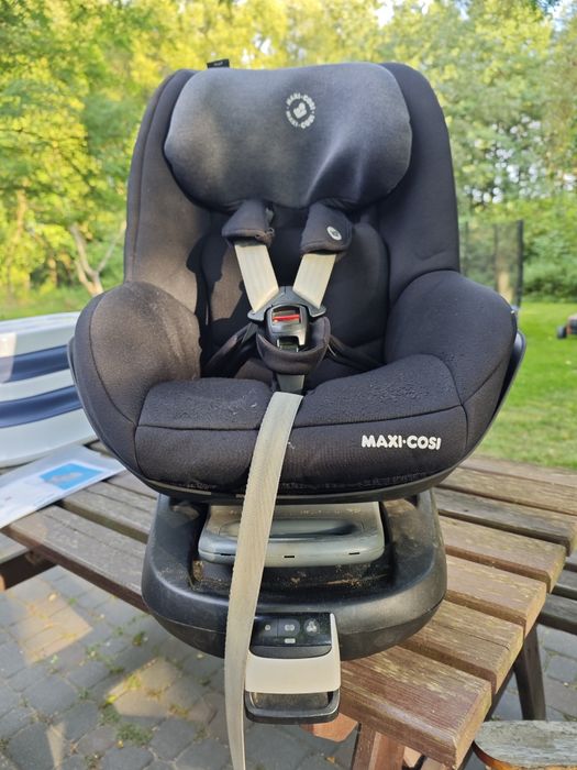 Maxi Cosi pearl 9-18 kg fotelik+ baza familyfix