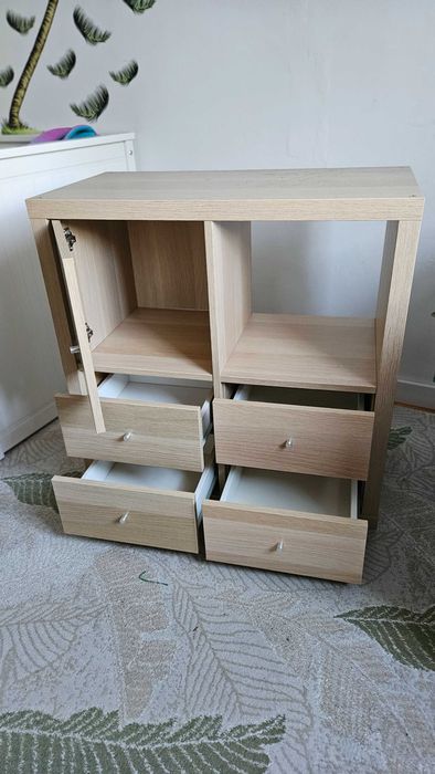 Kallax regał ikea z 4 szufladami 1 drzwiczki 77x77 cm