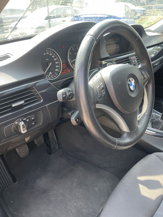 BMW E90 Lift 2.0 Benzyna*Sedan*Szyberdach*Climatronic*Xenon*Tempomat*Zamiana