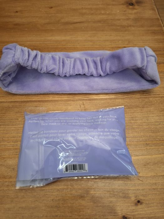 Florence by mills opaska na głowę przy makijażu