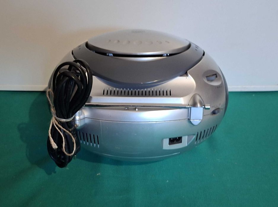 Sanyo MCD Z75M, CD Player Stereo Radio Cassette Recorder