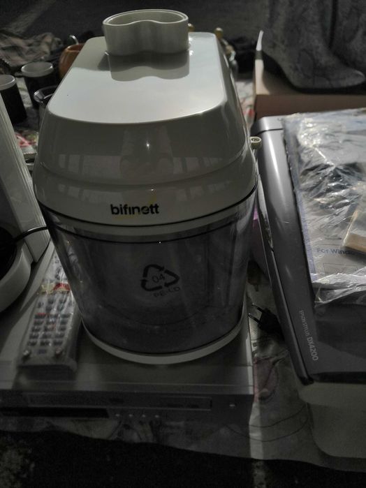 Torneira vintage, Maquina de Sumos, Aspirador