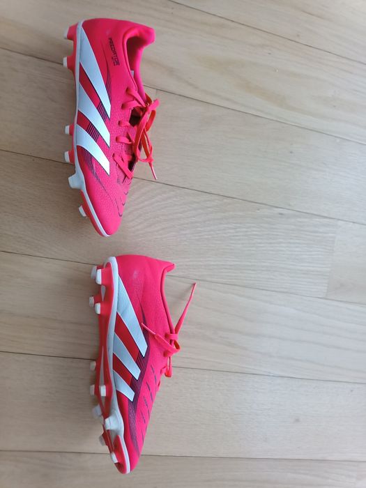 Buty piłkarskie ADIDAS PREDATOR CLUB r.38