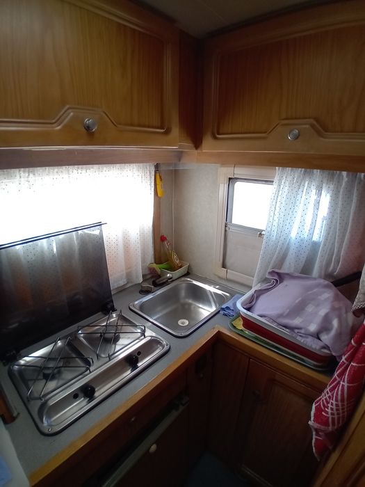 Auto caravana em bom estado