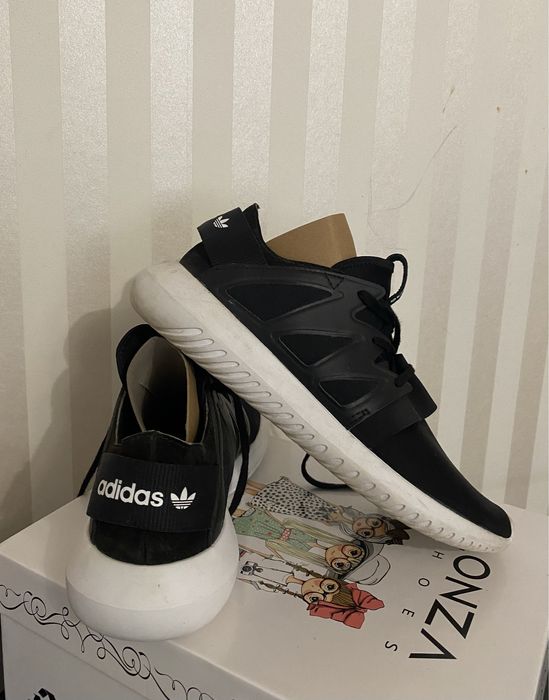 Кросівки унісекс adіdas