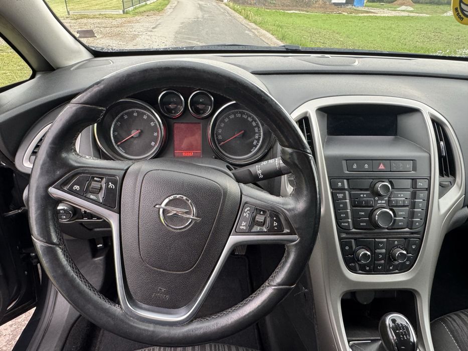 Opel Astra J  1.4 Turbo  Benzyna